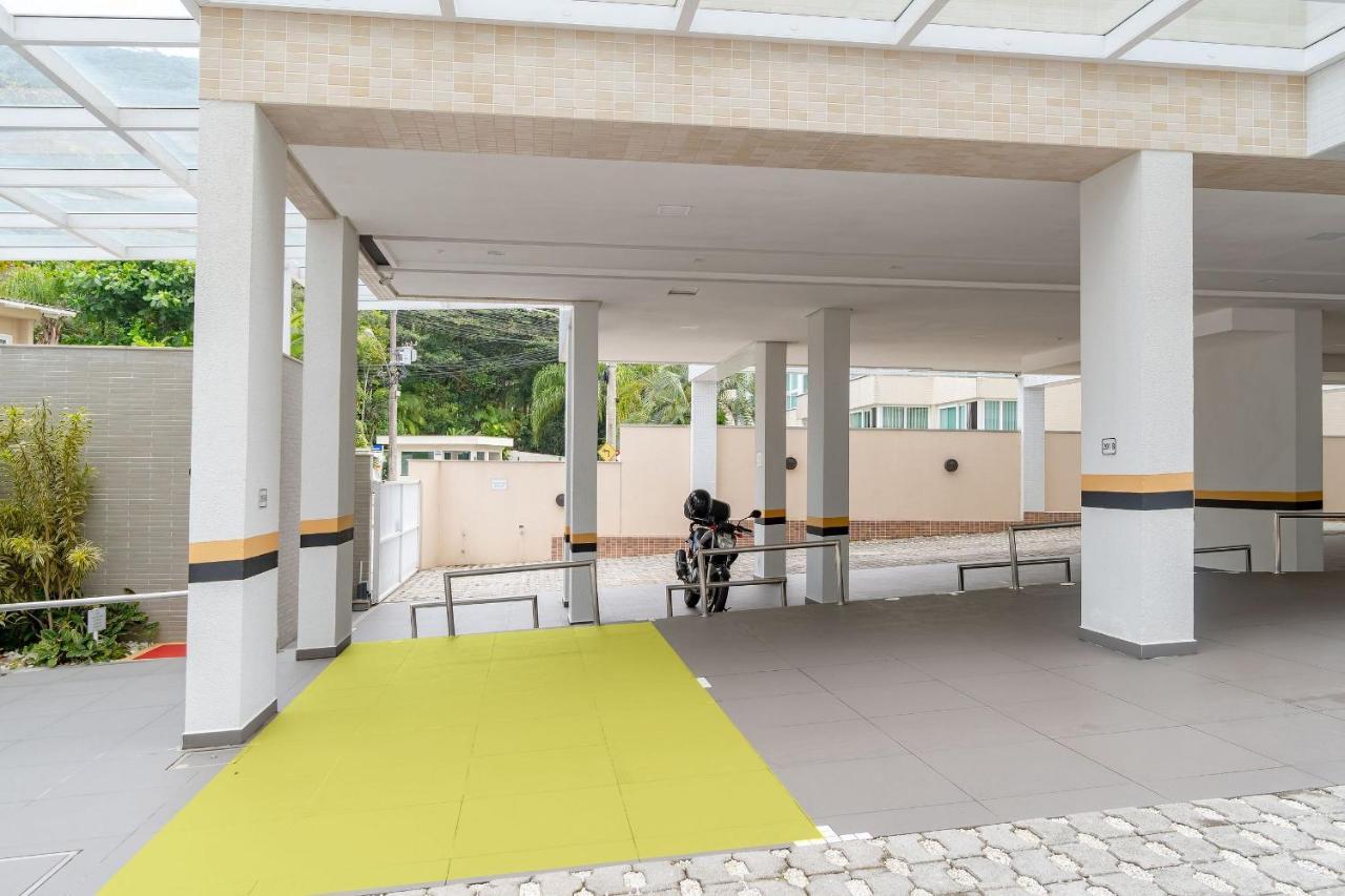 בומבינאס Varandas Do Atlantico - Confortavel Apto Em Condominio Pe Na Areia מראה חיצוני תמונה