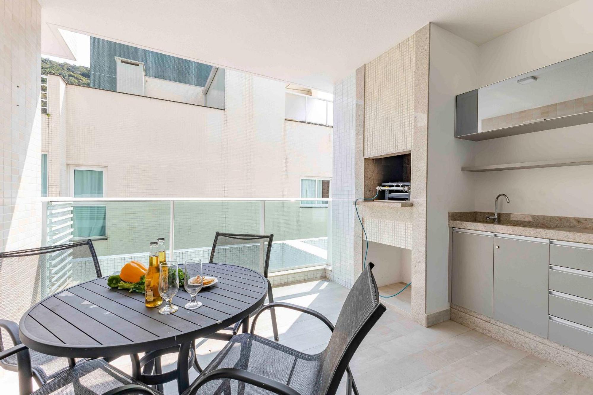 בומבינאס Varandas Do Atlantico - Confortavel Apto Em Condominio Pe Na Areia מראה חיצוני תמונה