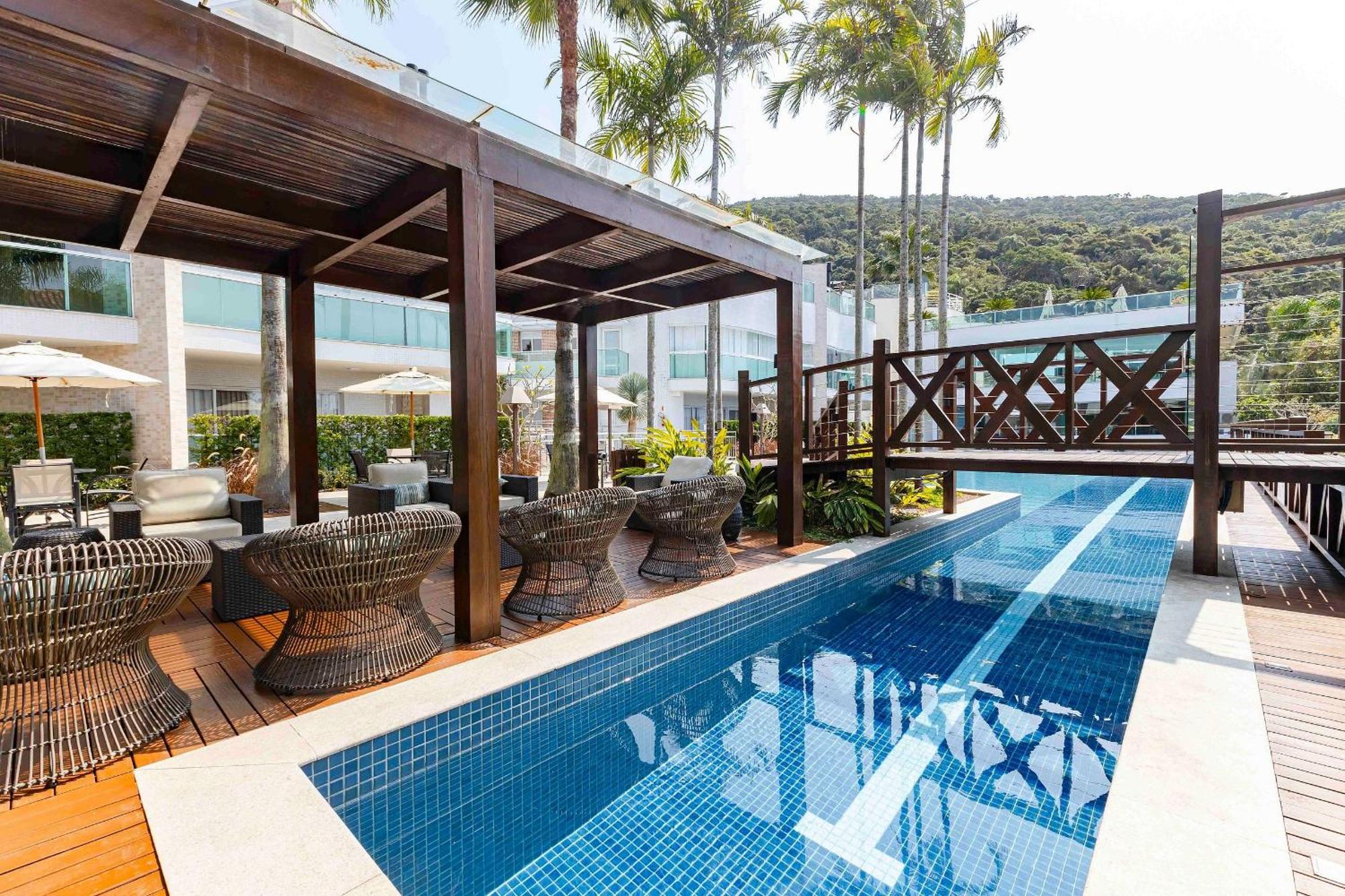 בומבינאס Varandas Do Atlantico - Confortavel Apto Em Condominio Pe Na Areia מראה חיצוני תמונה